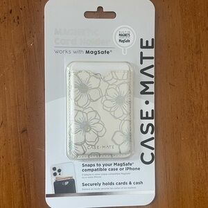 Case-Mate Floral White Magnetic Card Holder